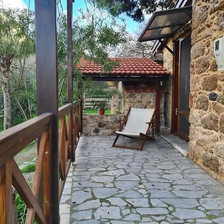 Annas Cozy Kalymnos Feriehus *